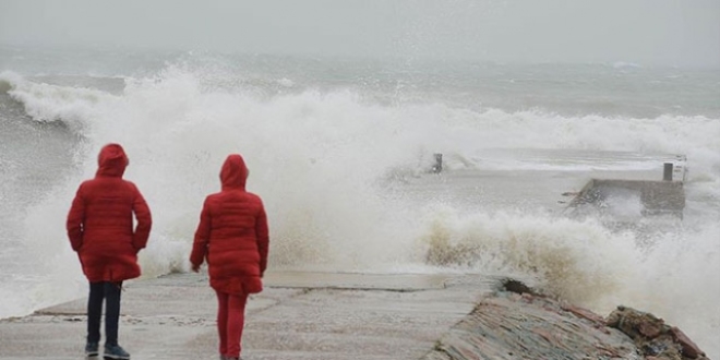 Orta Karadeniz iin kuvvetli frtna uyars