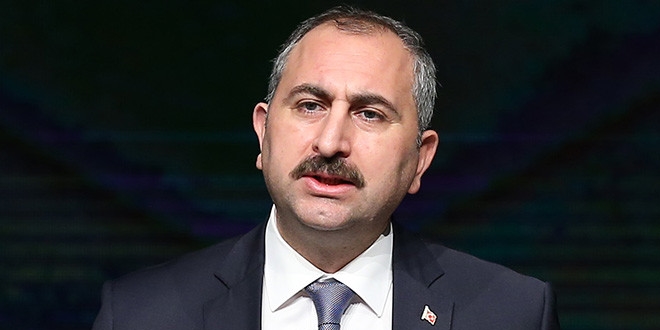 Adalet Bakan Gl'den 'Ayen Gruda' paylam