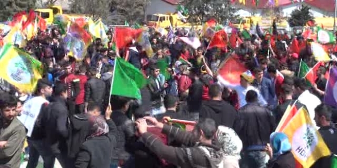 HDP'nin aday tantmnda terr rgt lehine slogan