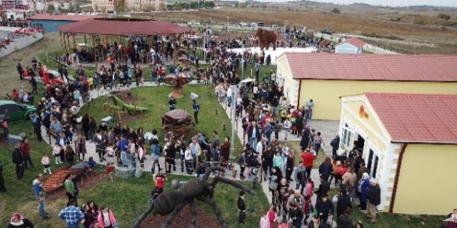 Öğrenciler yarıyıl tatilini interaktif müzede geçiriyor