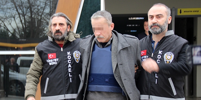 700 TL alacağı için çocukluk arkadaşını öldürdü