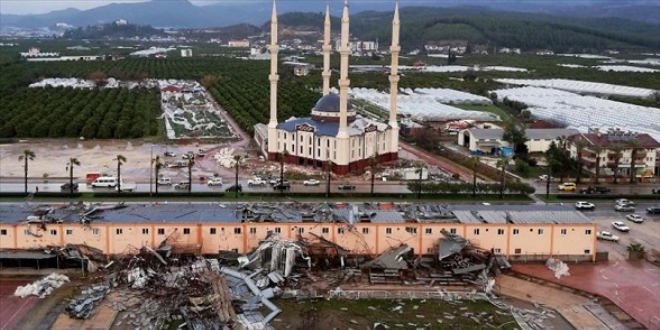 Yetkililerden hortum uyarısı! Sakın bunu yapmayın