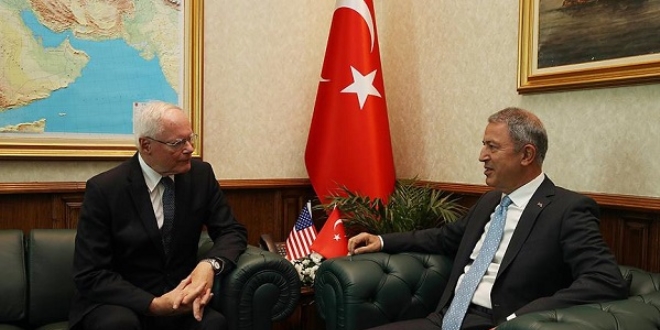 Bakan Akar, ABD'nin Suriye Özel Temsilcisi Jeffrey'i kabul etti