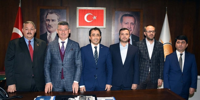 Cumhur İttifakı'nın Adana belediye başkan adayları tanıtıldı