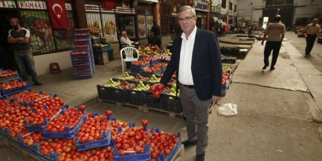 'Ürün fiyatlarını market zincirleri belirliyor'