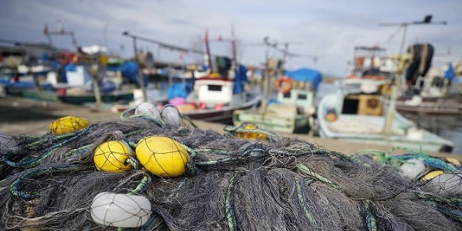 Batı Karadeniz'de kıyı balıkçıları erken 'paydos' dedi