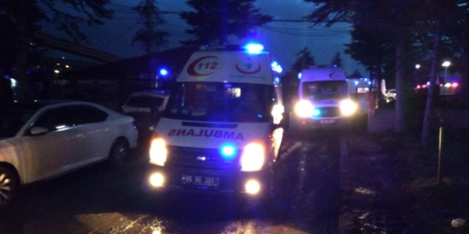 Amasya Valisi, yaralı işçileri ziyaret etti
