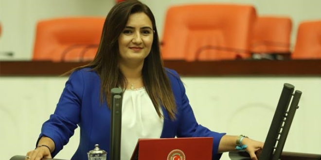 CHP'de şok üstüne şok: Bir istifa daha geldi...
