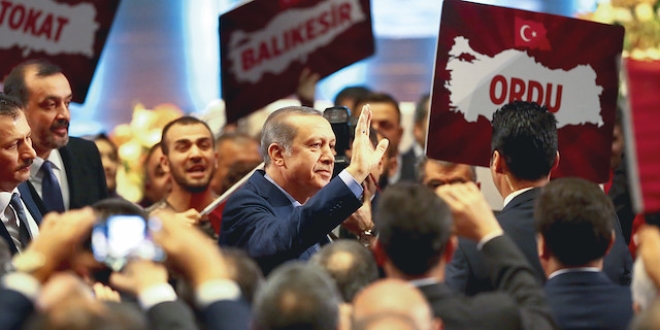 Adaylar tamam sıra manifestoda