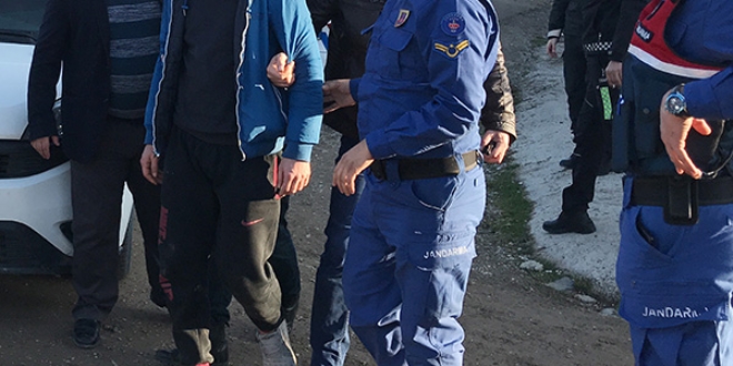 Cezaevi firarisi mezarlıkta yakalandı