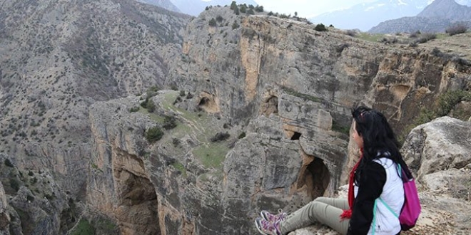 Dünyanın en yüksek ikinci kanyonu turizme açılıyor