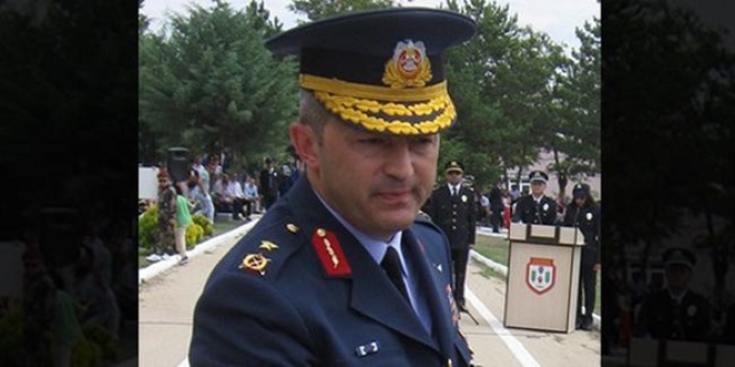 Savaş uçaklarının harekat sorumlusu FETÖ'den tutuklandı