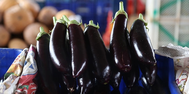 Marketlerin 'patlıcan' kararı fiyatı düşürdü