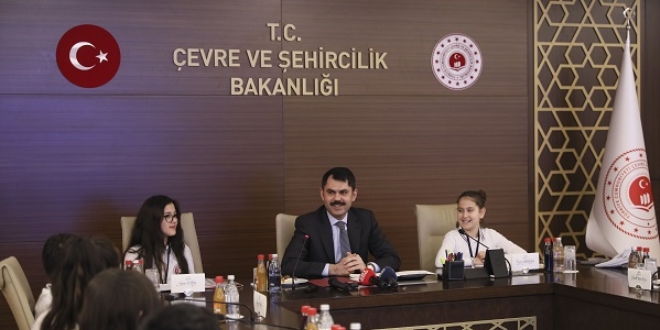 Bakan Kurum: Pet şişe getirenlere kontör yükleyeceğiz