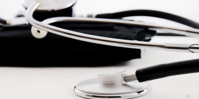 'Reyting uruna hekimlerin itibarszlatrld kanaatindeyiz'