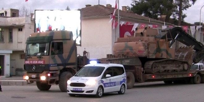 Sınıra askeri iş makinesi sevk edildi