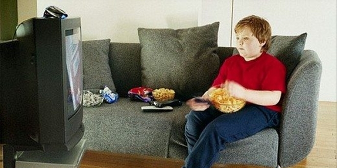 Bilgisayar ve televizyon obeziteye neden oluyor