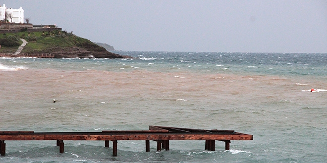 Bodrum'da denizin rengini gren ard