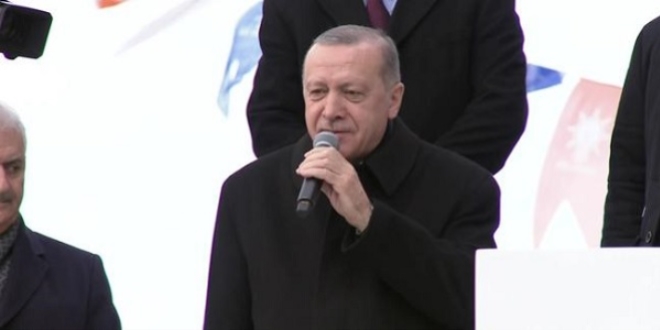 Erdoğan: Dik duruyoruz, dikleşmiyoruz
