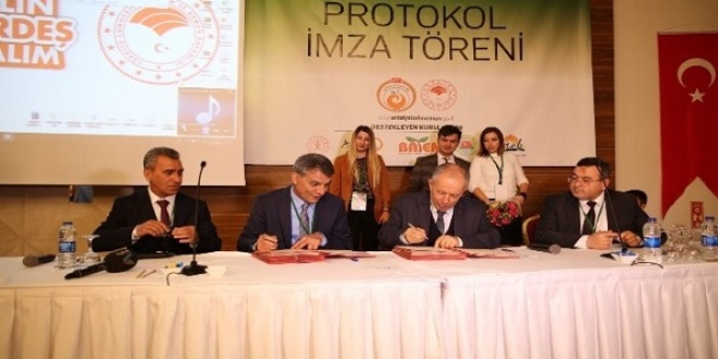 Tatvan ile Kumluca kardeş ilçe oldu