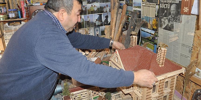 Osmanlı sanatını ahşap eserlerde yaşatıyor