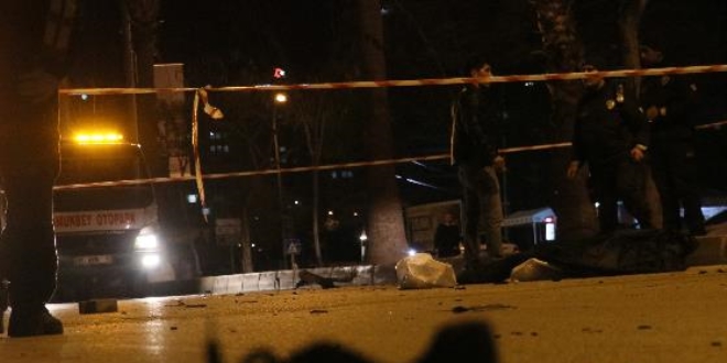 Lüks otomobiliyle yarış yapan sürücü dehşet saçtı: 2 ölü 3 yaralı