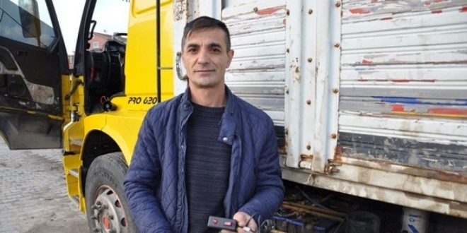 Akü hırsızlarına kızdı, mucit oldu