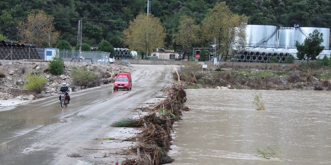 Antalya'da okullar tatil edildi