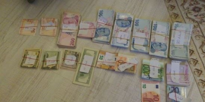 İhraç edilen polis, gaybubet evinde yakalanılan parayı geri istedi