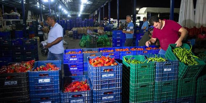 Ticaret Bakanl, 5 ilde e zamanl 'hal' denetimi yapt