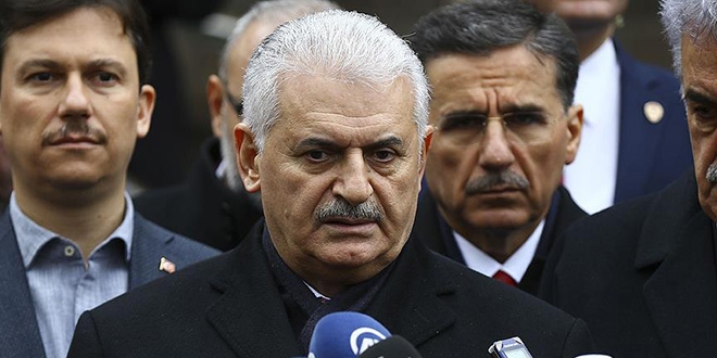 Binali Yıldırım'dan çöken binaya ilişkin açıklama
