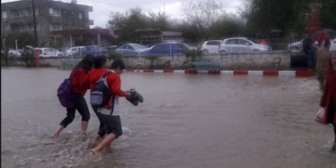 Hatay'da okullar tatil edildi