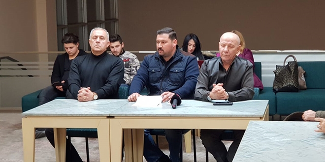 Kuşadası İYİ Parti'de istifa yağmuru