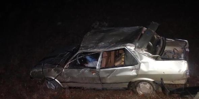 Ktahya'da otomobil arampole devrildi: 1 l, 1 yaral