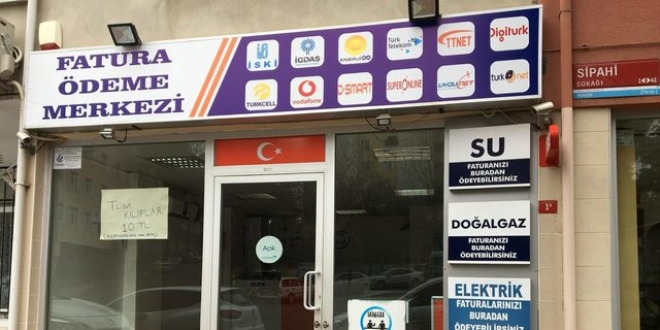 Fatura ödeme merkezi ile mahalleyi dolandırdı