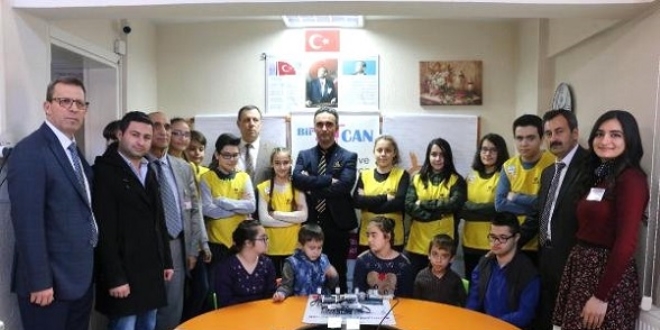 Ortaokul öğrencisinden özel öğrencilere özel proje