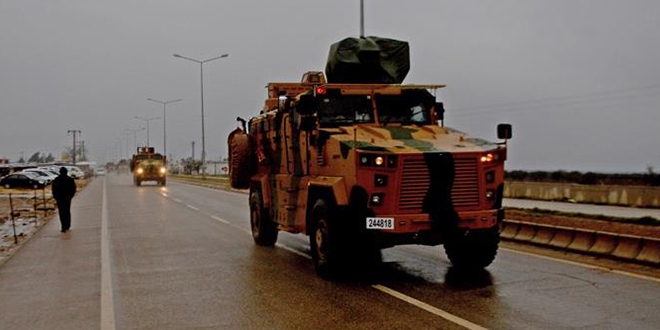 Suriye sınırına askeri sevkiyat sürüyor