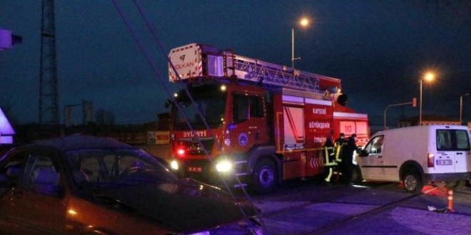 Sivas'ta kamyonetle ekici arpt: 1 l, 3 yaral