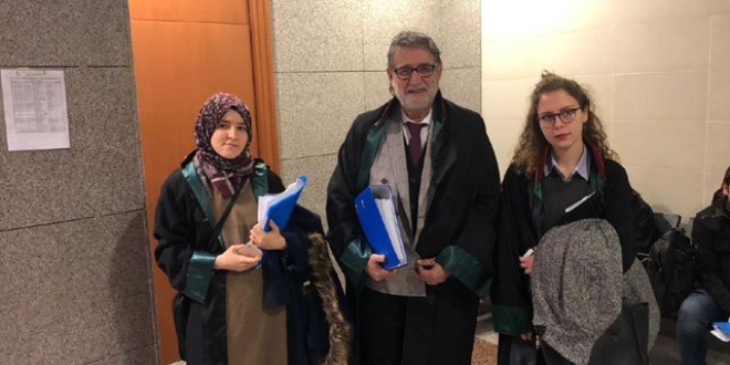Avukatlar ile hakim arasında 'usul' tartışması