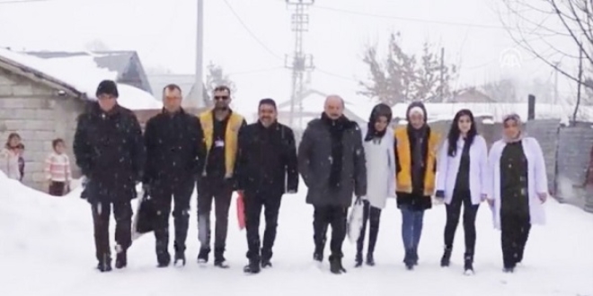 İzin günlerinde ücretsiz sağlık taraması yapıyorlar