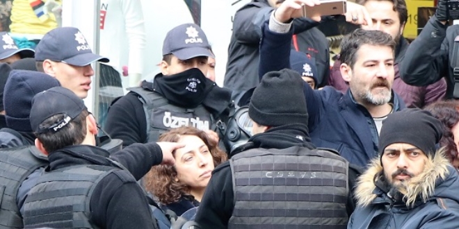 HDP'li vekil polis memurunun kolunu srd