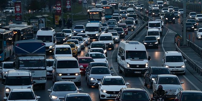 Türkiye'de en çok hangi renk araç tercih ediliyor?