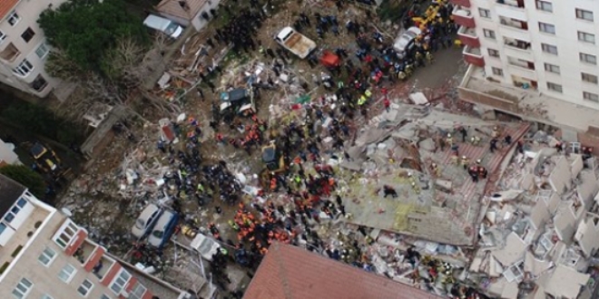 Kartal'da çöken binayla ilgili 2 kişi tutuklandı