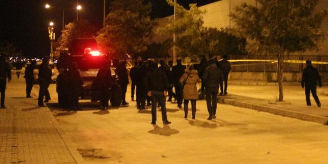 İzmir Atatürk Organize Sanayi Bölgesinde patlama meydana geldi
