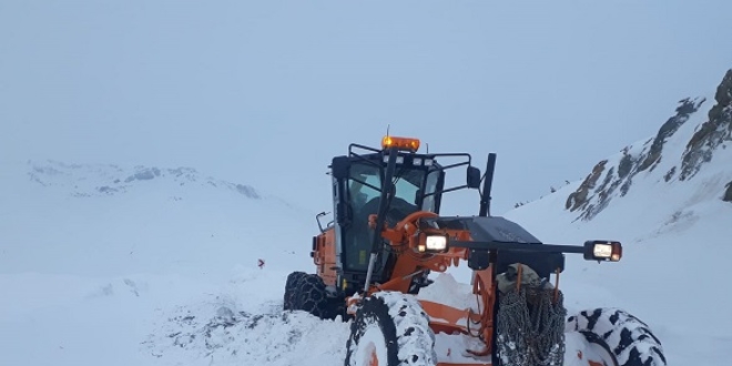 Siirt'te 23 ky yolu ulama kapand