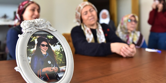 Kübra öğretmenin annesi: O bir melekti