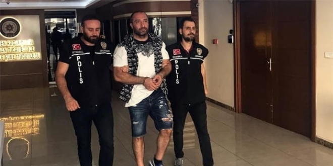 Kırmızı bültenle aranan zanlı Bulgaristan'a iade edildi