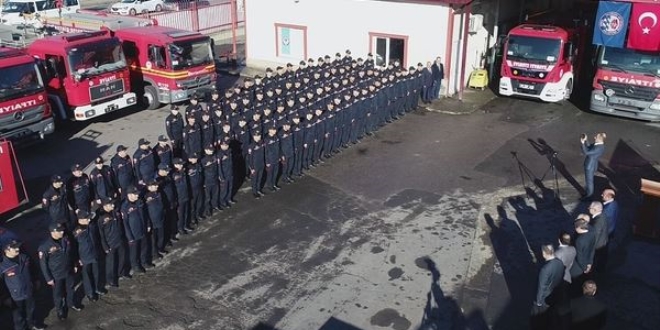 Göreve yeni başlayan itfaiye erleri yemin etti