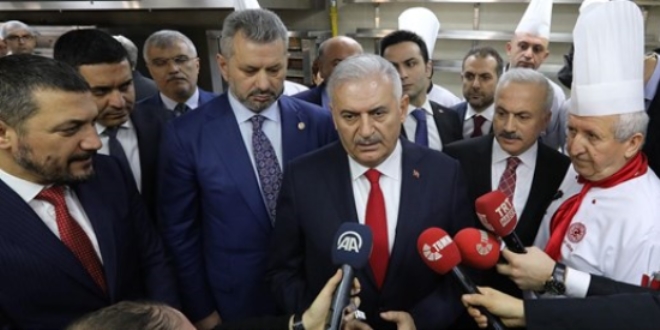 TBMM Başkanı Yıldırım'dan 'veda yemeği'