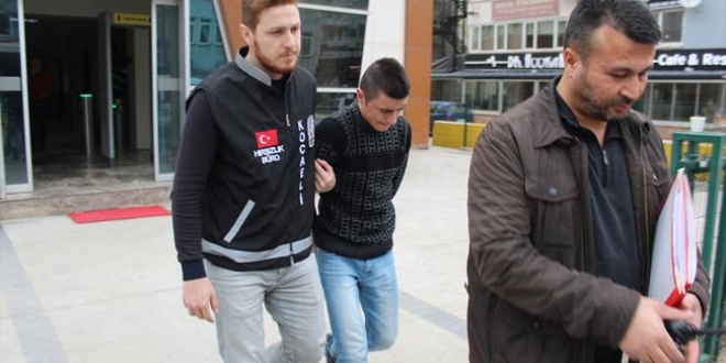 Bir haftada 3 yeri soyan pheli tutukland